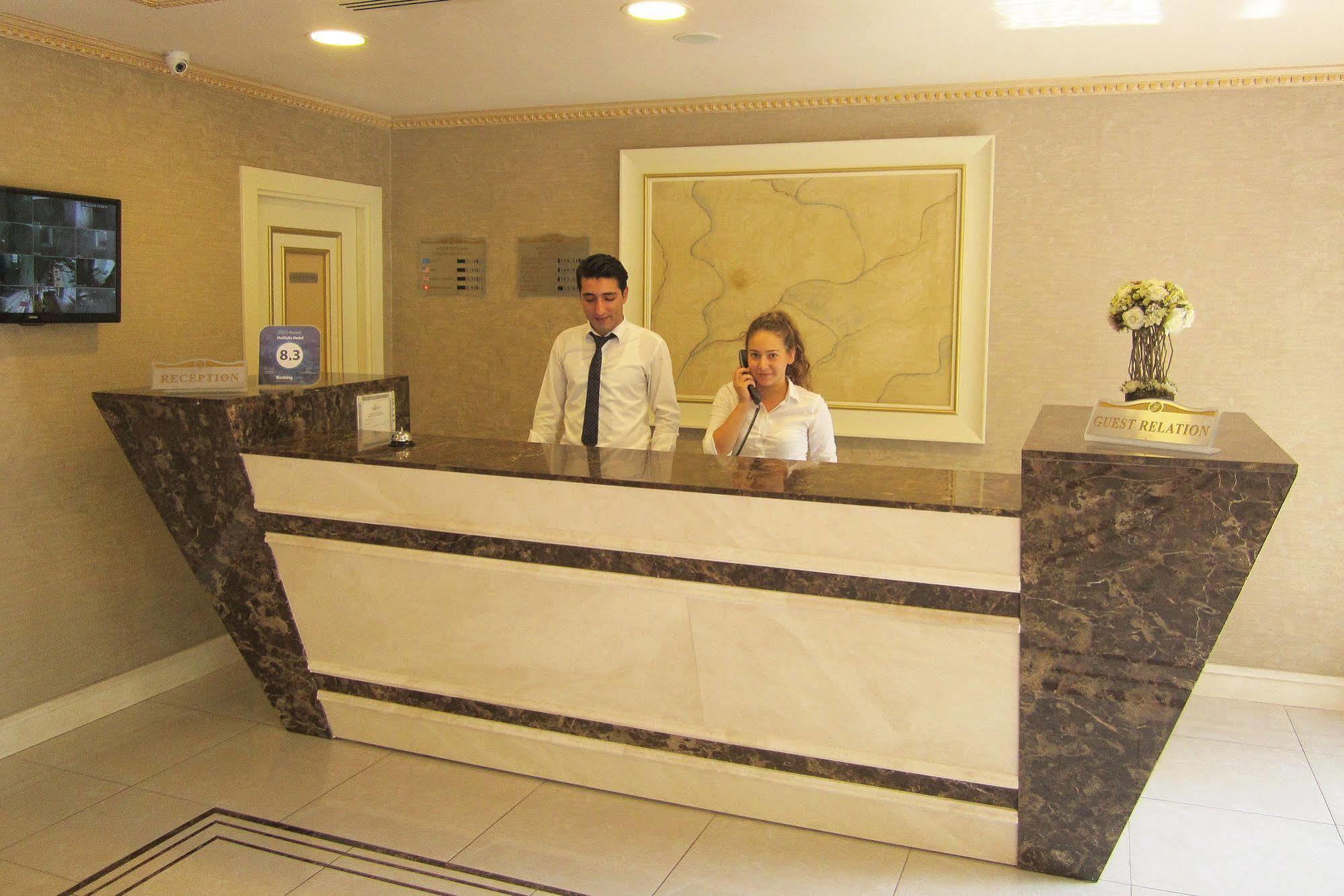 ハリファックス ホテル イスタンブール エクステリア 写真